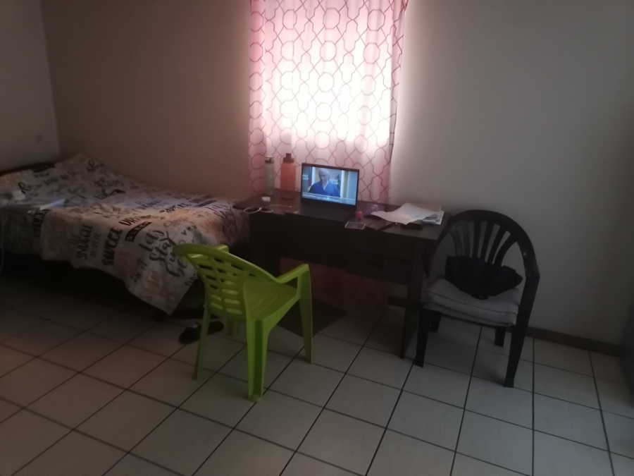 1 Bedroom Property for Sale in Willows Free State